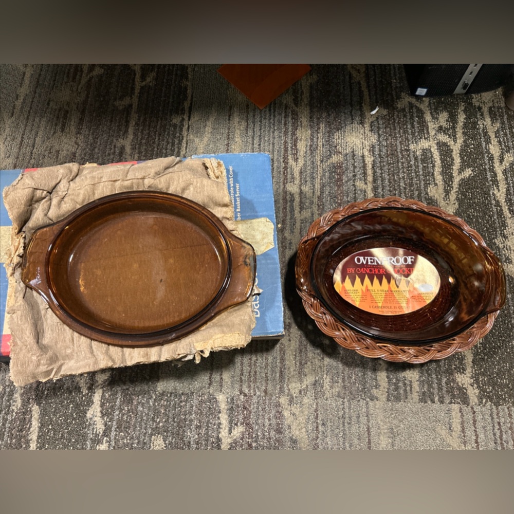 Vintage ABC Bravo Bakeware In A Basket WFJ-007G 1.5 QT Oval Harvest Amber Glass